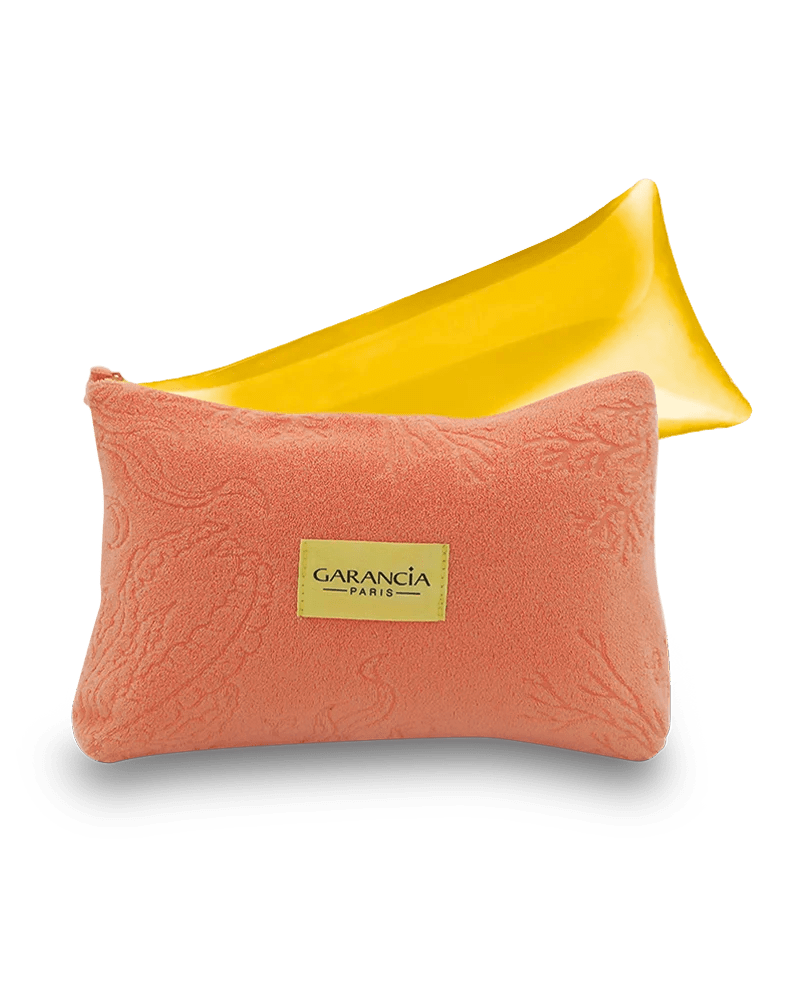 Laboratoire Garancia Nos Autres Soins TROUSSE-COUSSIN DE PLAGE 2 EN 1